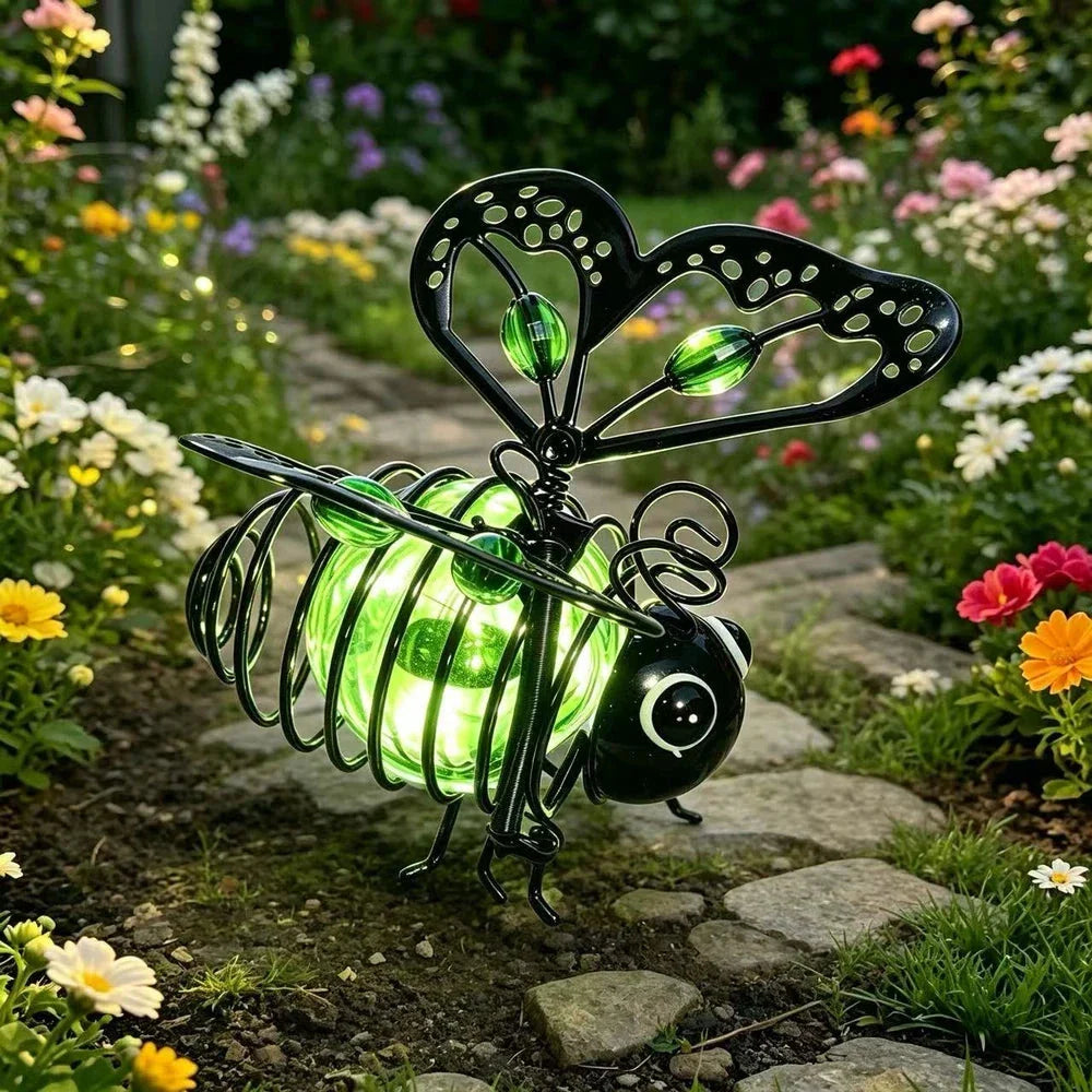 Solar Bee Garden Light